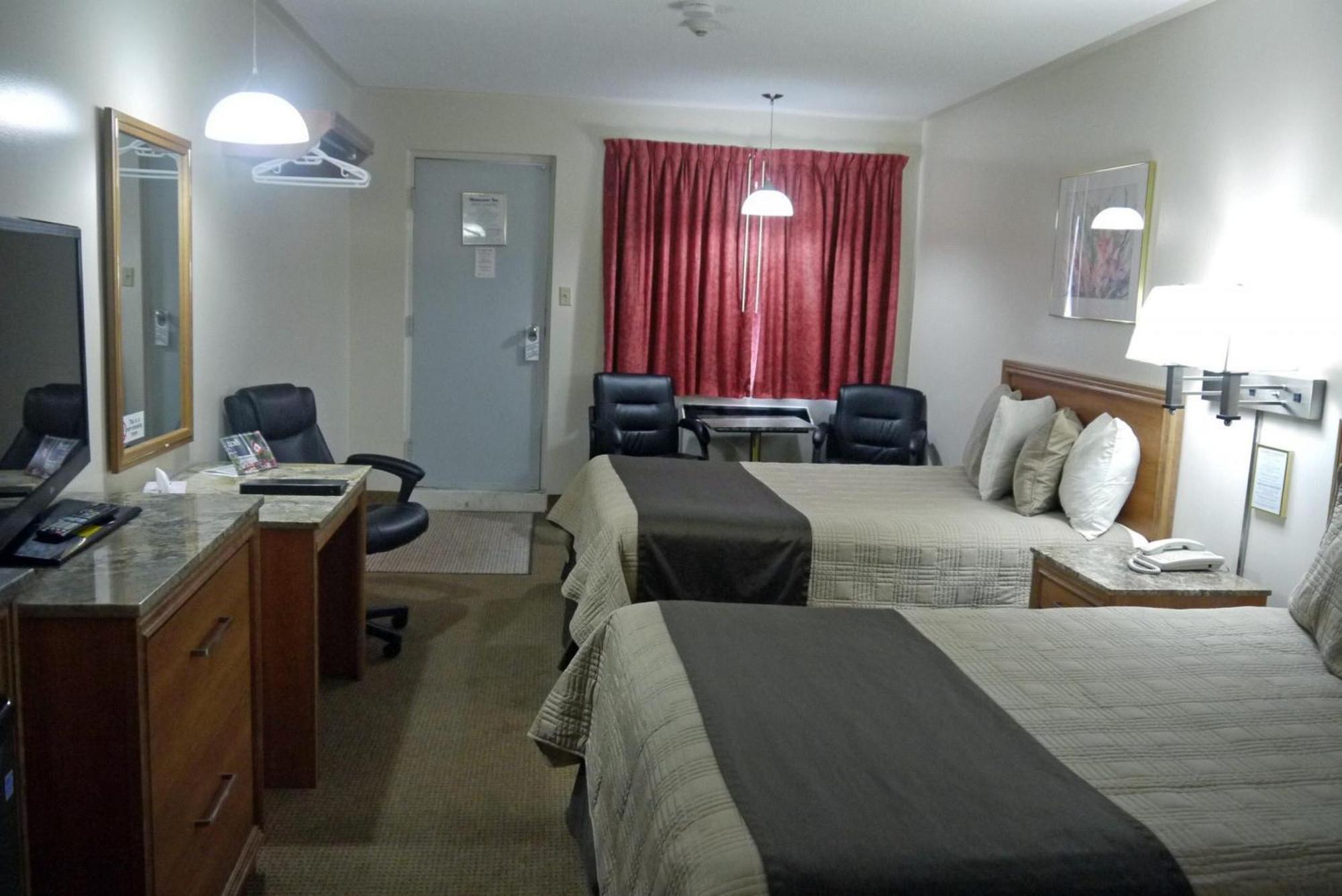 Newmarket Inn Bagian luar foto